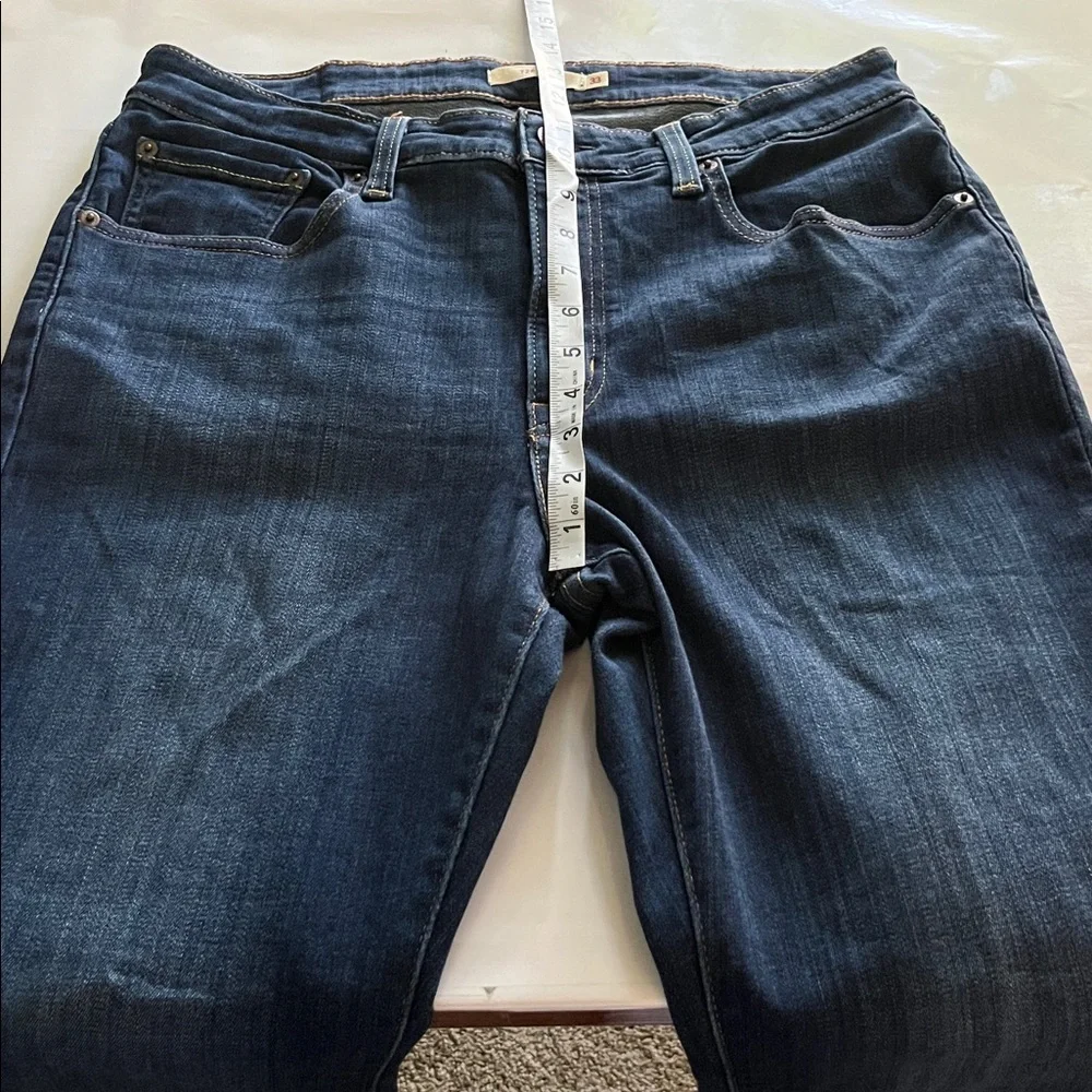 Levi’s 726 Flare High Rise Size 33